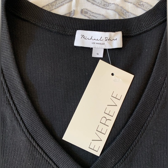 NWT Michael Stars black Vneck top - Picture 1 of 5